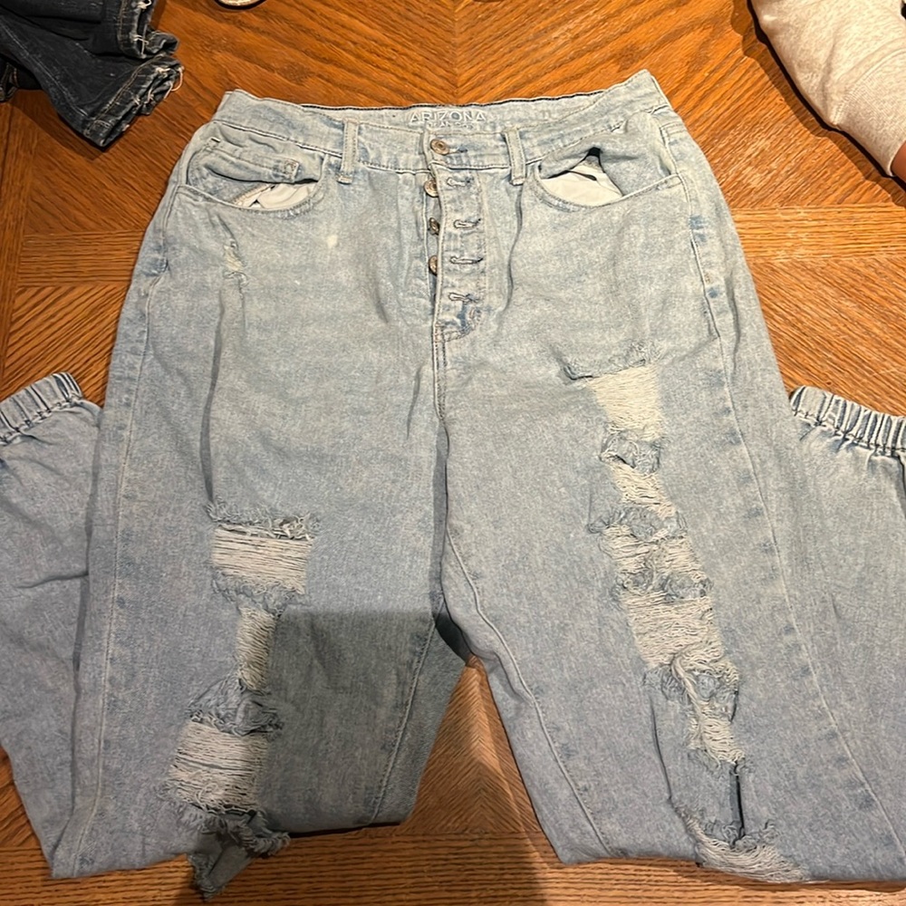 Light wash - only wore a couple times